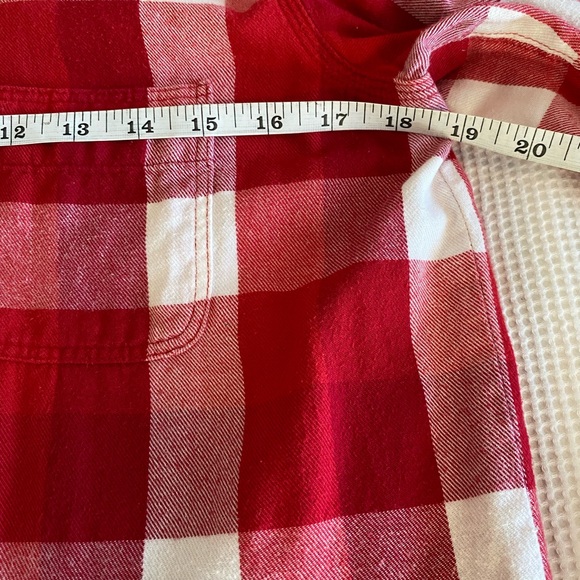 Red White plaid Buffalo print flannel shirt. Size XS. - Picture 8 of 8